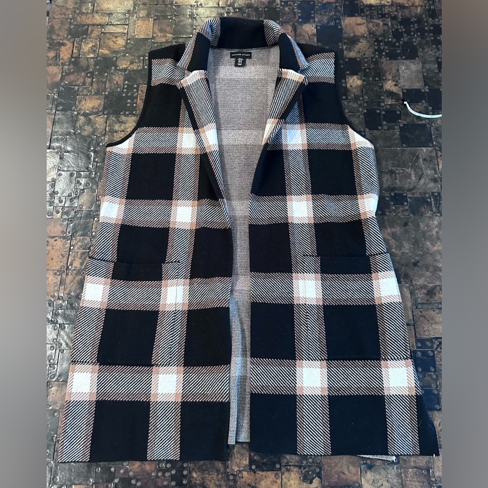 Adrienne Vittadini Plaid Sleeveless Sweater Vest (Size XL)